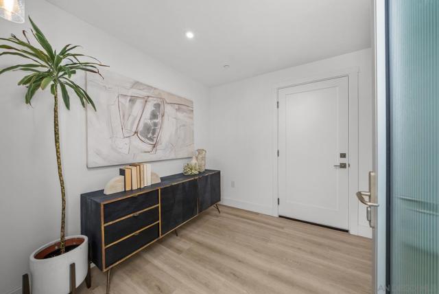 2646 State Street, Unit D, Carlsbad CA: https://media.crmls.org/mediaz/de4c48b1-e96d-49e2-a19a-34febf90b442.jpg