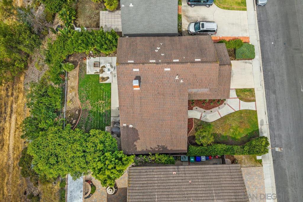 10575 Canyon Lake Dr - photo 2