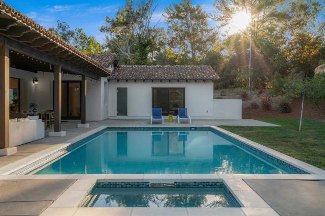 Image 2 of 8 For 16947 Avenida Luis