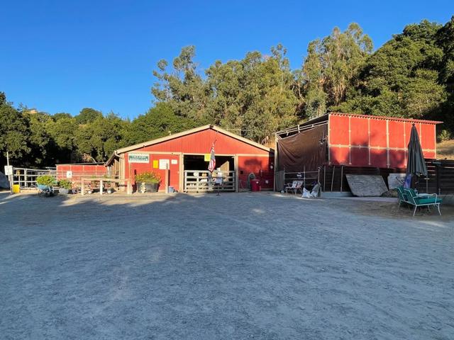8344 Riesling Way, San Jose CA: https://media.crmls.org/mediaz/de4f4b81-34b8-4888-b0eb-1bdcb5825218.jpg