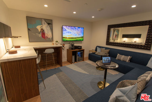 8017 W NORTON Avenue, West Hollywood CA: https://media.crmls.org/mediaz/de4f9181-5b6c-49da-b46d-7587ed82ccf2.jpg