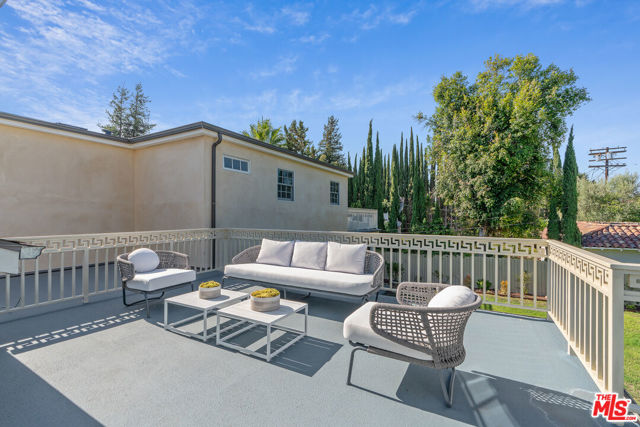 Image 43 of 57 For 632 Arden Boulevard
