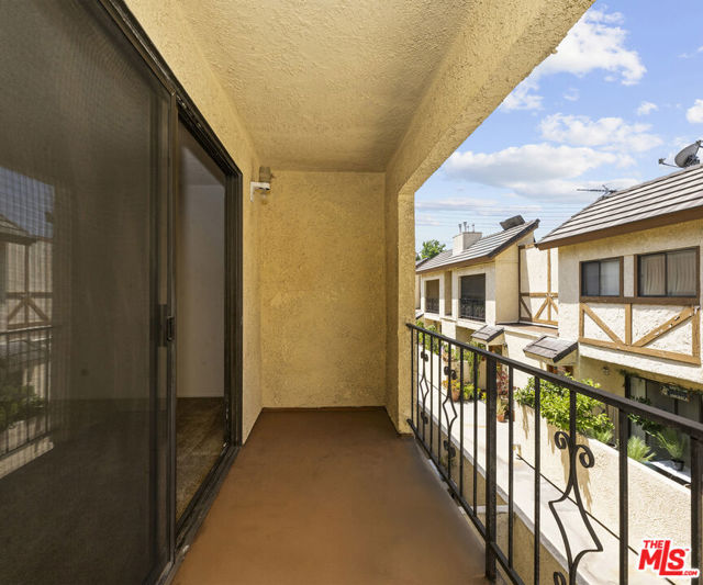 13211 Vanowen Street, North Hollywood CA: https://media.crmls.org/mediaz/de5019b1-8b5a-469f-9a5e-81a31c83feac.jpg