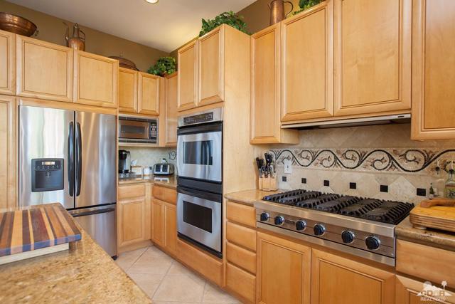 79620 Rancho La Quinta Drive, La Quinta CA: https://media.crmls.org/mediaz/de505abc-32eb-4bcd-9db4-a3252456e848.jpg