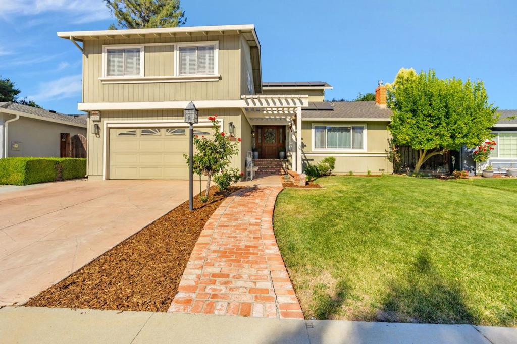 4472 Hampshire Place