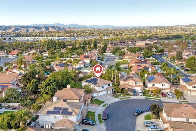 4540 Arbor Glen Way, Oceanside CA: https://media.crmls.org/mediaz/de53319e-b166-47b9-a79b-223258e597a3.jpg