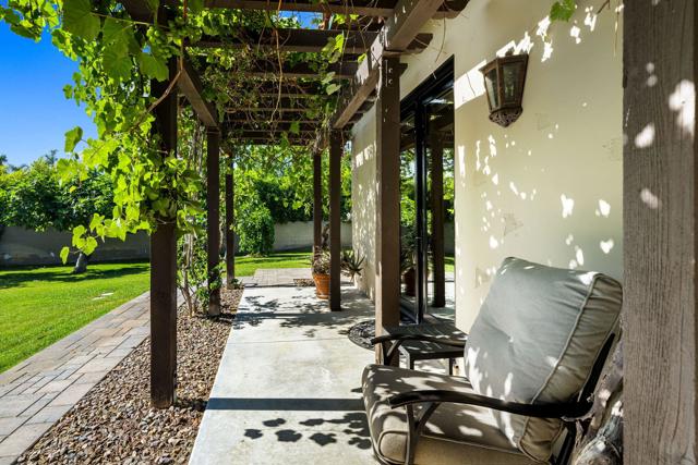 80780 Vista Bonita Trail, La Quinta CA: https://media.crmls.org/mediaz/de538fc5-7f55-49f0-a8a2-2bebb53baf72.jpg