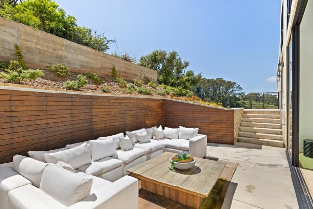 3 Wolfback Ridge Road, Sausalito CA: https://media.crmls.org/mediaz/de5408cc-6c69-4634-90db-367ef976b8bc.jpg
