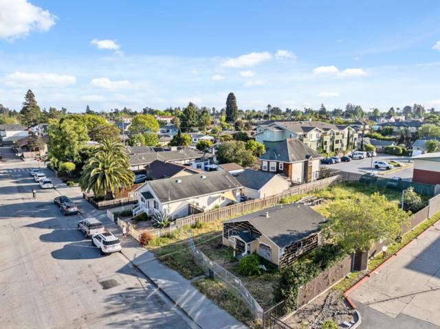 719 Darwin Street, Santa Cruz CA: https://media.crmls.org/mediaz/de5467b0-551c-4137-aa52-9dff2a0a4fc3.jpg