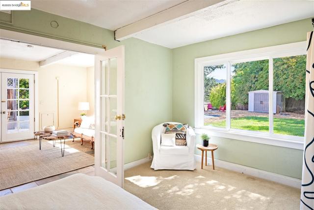 2871 Stephen Dr, Richmond CA: https://media.crmls.org/mediaz/de55eed7-eb8a-4a83-b115-26073af6d32c.jpg
