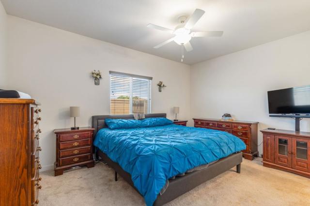 2066 Greenbriar Drive, Los Banos CA: https://media.crmls.org/mediaz/de56852b-f550-4ded-ae28-20ca090d91e3.jpg