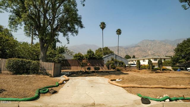 2305 Galbreth Road, Pasadena CA: https://media.crmls.org/mediaz/de57001a-5b1d-4214-ba50-ee59bf1a42cb.jpg