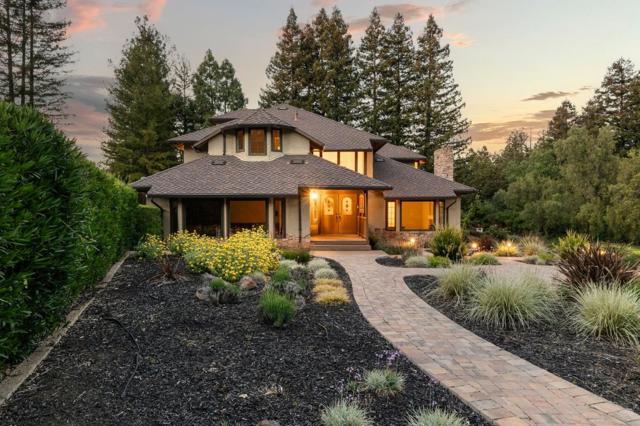11633 Dawson Drive, Los Altos Hills CA: https://media.crmls.org/mediaz/de584c4c-51c1-4992-988e-9fc7f9f35c87.jpg