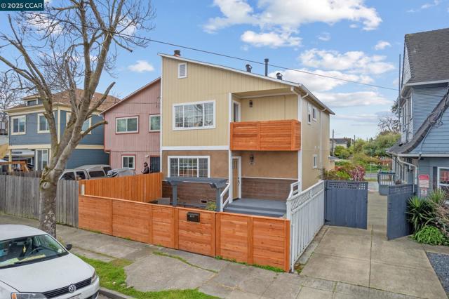 Image 49 of 60 For 917 60th St  