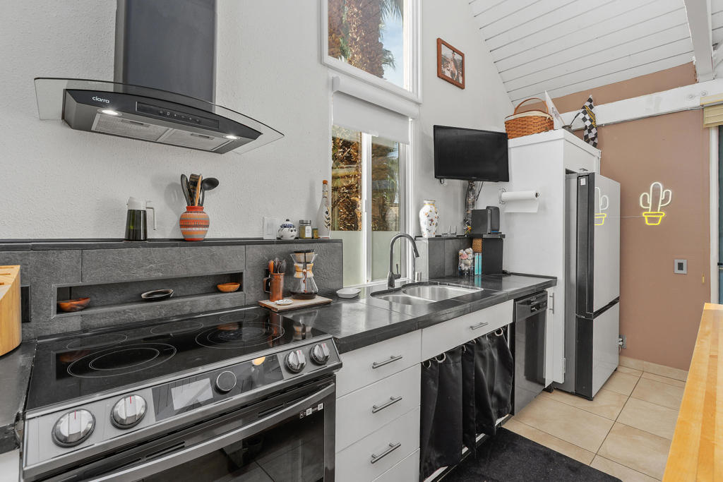 MLS #219138712DA image #18