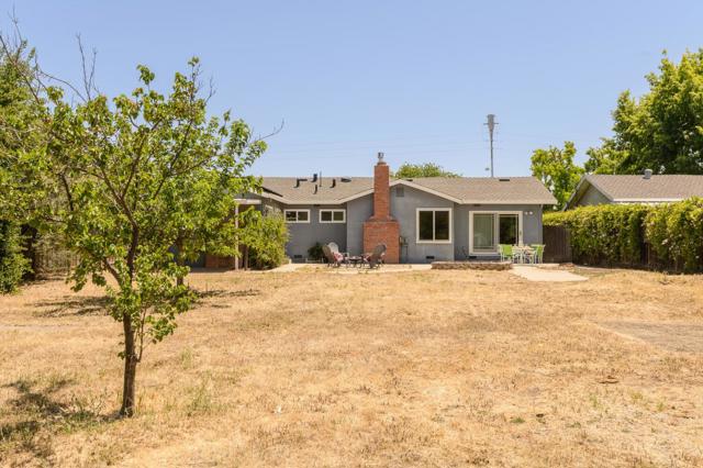 1123 Lucille Street, Livermore CA: https://media.crmls.org/mediaz/de5b8661-2dd5-421a-9a1e-883ef69fc804.jpg