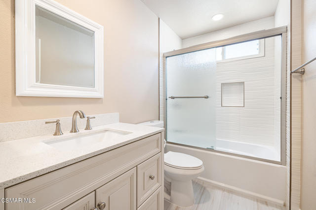 23300 Ingomar Street, Canoga Park CA: https://media.crmls.org/mediaz/de5cb371-507c-4068-8559-377622a1b99d.jpg