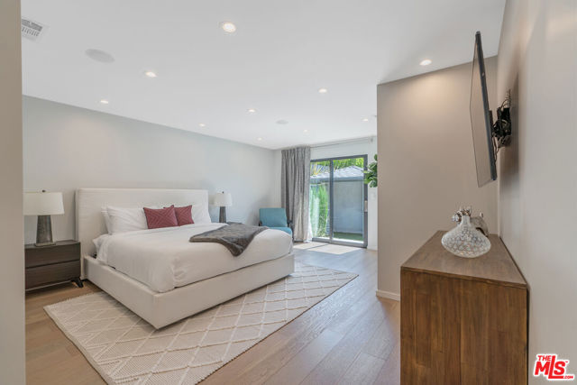 2829 Westbrook Avenue, Los Angeles CA: https://media.crmls.org/mediaz/de5cbf84-988f-4f46-93a9-9af1f200875c.jpg