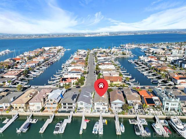 36 Admiralty Cross, Coronado CA: https://media.crmls.org/mediaz/de5cea53-bbc7-4473-a36f-ffbaf8375265.jpg