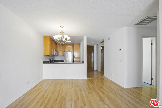 10751 Wilshire Boulevard, Los Angeles CA: https://media.crmls.org/mediaz/de5ebe75-eade-41c2-8758-2fbbb8caf7bd.jpg