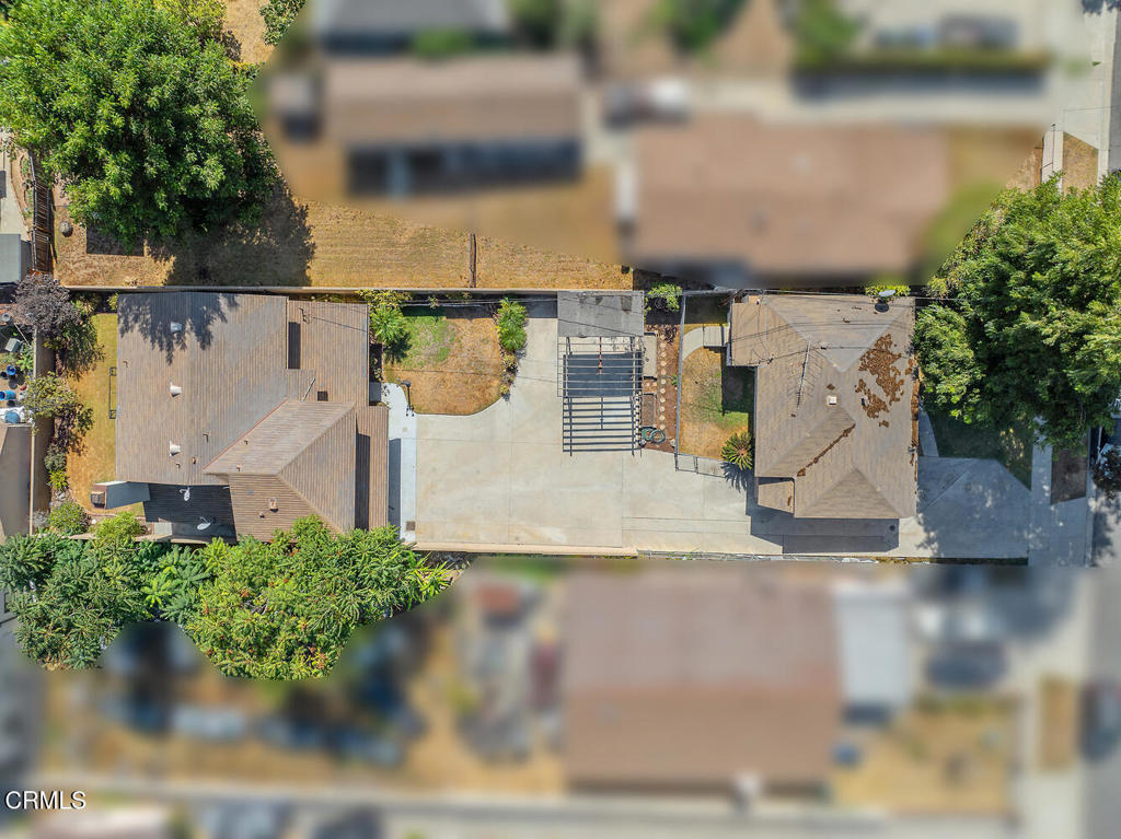 https://media.crmls.org/mediaz/de5fec88-d46d-47aa-a93e-67e23d6bcc34.jpg?preset=X-Large