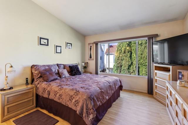 356 Meadowhaven Way, Milpitas CA: https://media.crmls.org/mediaz/de6006cc-091a-488d-8719-43acc1bb6227.jpg