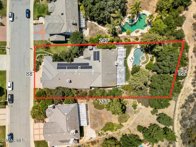 4953 Kilburn Court, Oak Park CA: https://media.crmls.org/mediaz/de60d944-4155-4499-8b38-1b755d5b3bd2.jpg