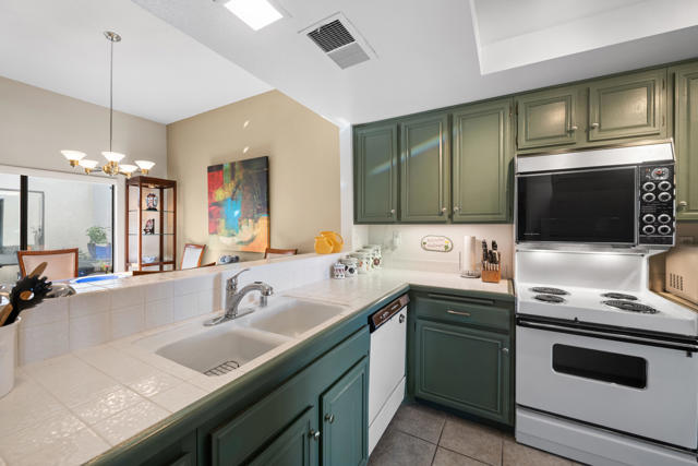 72520 Sandstone Lane, Palm Desert, CA 92260