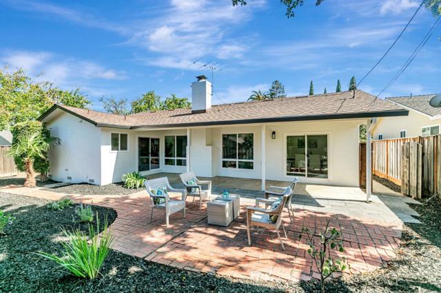 657 Coleraine Court, Sunnyvale CA: https://media.crmls.org/mediaz/de6122ca-bf92-4ac4-964e-a542d2273fff.jpg