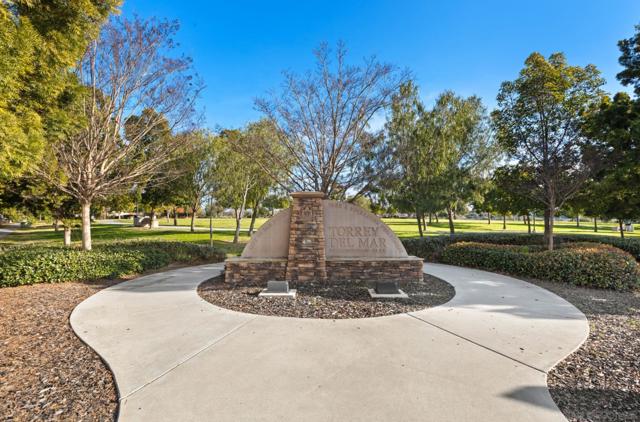13800 Torrey Del Mar Dr, San Diego CA: https://media.crmls.org/mediaz/de626aae-7265-4b06-841c-7da5a3e62409.jpg