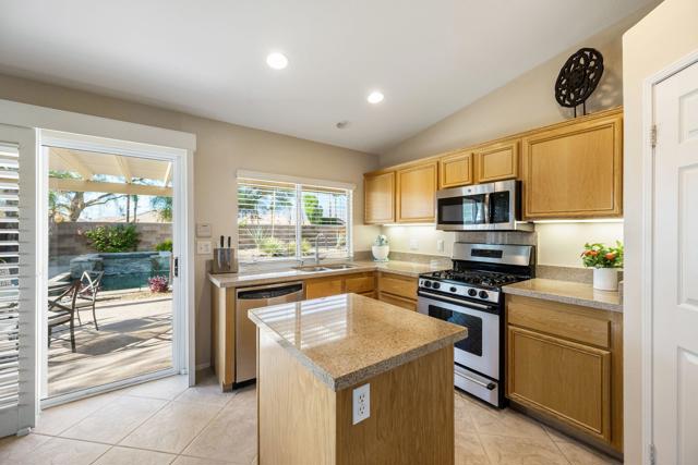 80559 Virginia Avenue, Indio CA: https://media.crmls.org/mediaz/de636bf6-5553-463e-9938-597a7f5e3eab.jpg