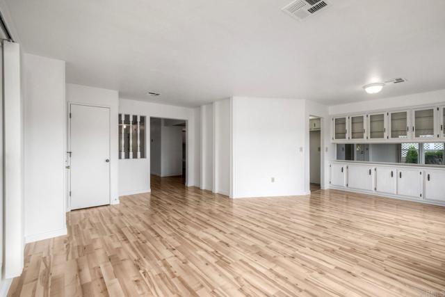 Detail Gallery Image 7 of 46 For 1175 La Moree Dr #7,  San Marcos,  CA 92078 - 2 Beds | 2 Baths