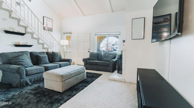 1020 Dunes Street, Oxnard CA: https://media.crmls.org/mediaz/de640f03-4f10-464d-a20a-d252829c6f0f.jpg