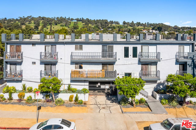 3245 Avenue 32, Los Angeles, California 90065, ,Multi-Family,For Sale,Avenue 32,25499691