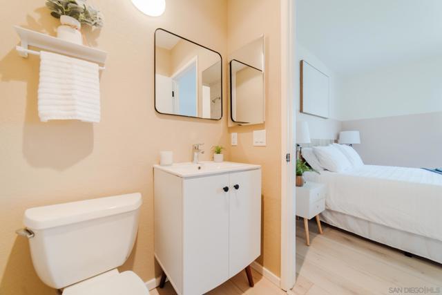 3958 Louisiana St, San Diego CA: https://media.crmls.org/mediaz/de654db7-abb6-4f9e-90af-bf5e228ab58f.jpg