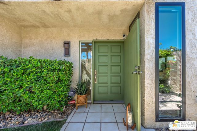 1346 E Andreas Road, Palm Springs CA: https://media.crmls.org/mediaz/de659fb0-9336-47e6-8cfe-5b9b54f6a4c7.jpg