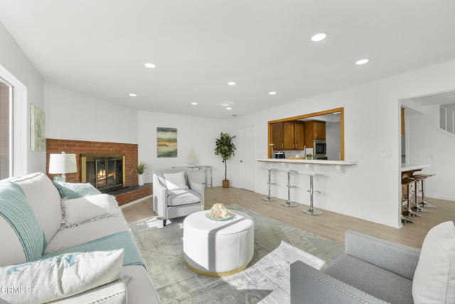 Detail Gallery Image 9 of 46 For 910 Ivywood Dr, Oxnard,  CA 93030 - 5 Beds | 3/1 Baths