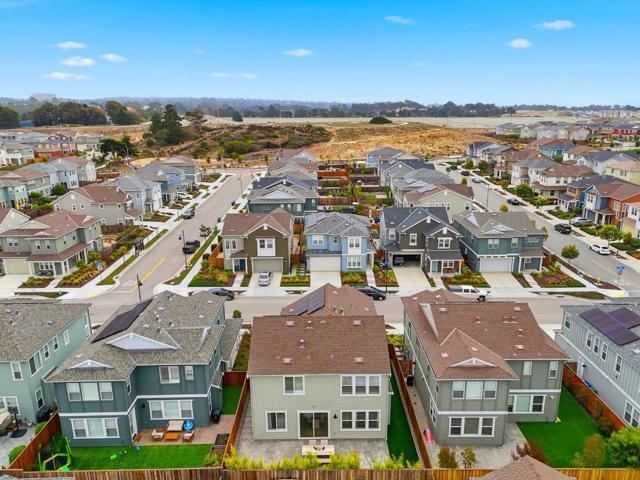275 Skyview Drive, Marina CA: https://media.crmls.org/mediaz/de672cf5-8ac6-4e05-b07a-90c6ed7adcff.jpg