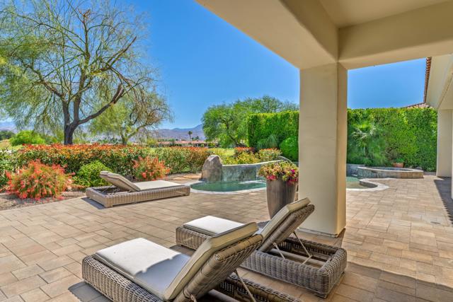 306 Loch Lomond Road, Rancho Mirage CA: https://media.crmls.org/mediaz/de6837a5-b40c-459c-a2e7-90ee921bfd8d.jpg
