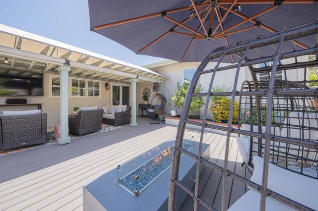 25552 Meadowview Circle, Salinas CA: https://media.crmls.org/mediaz/de698ab0-b95c-4f64-8926-ae6028d1df88.jpg