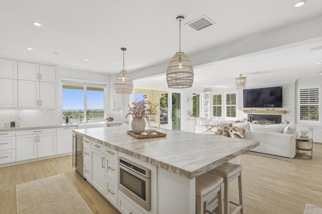 870 Hymettus Avenue, Encinitas CA: https://media.crmls.org/mediaz/de6be04a-702e-439e-bb43-320f84b31a25.jpg