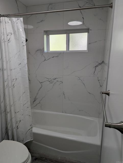 Detail Gallery Image 12 of 18 For 3817 Rojo Tierra Rd, La Mesa,  CA 91949 - 2 Beds | 2 Baths