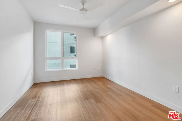 10601 Washington Boulevard, Culver City CA: https://media.crmls.org/mediaz/de6d3b1b-1982-4851-b4d6-94529bffbf61.jpg