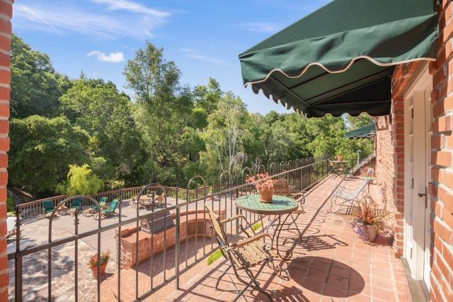 12359 Farr Ranch Road, Saratoga CA: https://media.crmls.org/mediaz/de6ec2e7-eaac-45ef-9273-0e3988b50ac2.jpg