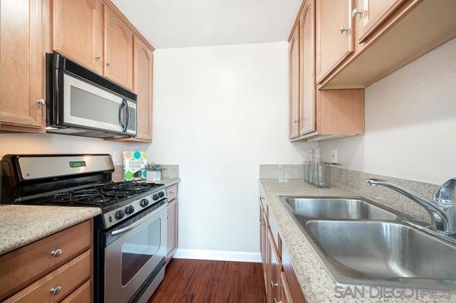 4153 Idaho St, San Diego CA: https://media.crmls.org/mediaz/de6f7a05-546c-4c61-b9b4-c08f53742e61.jpg