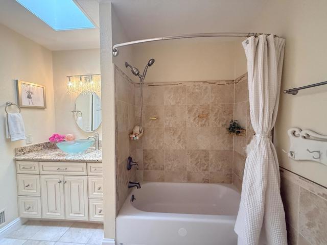 23799 Slns-Mty Highway, Salinas CA: https://media.crmls.org/mediaz/de6fa166-35f7-4e8f-8498-ce345be3818f.jpg