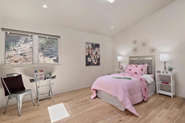 135 Lynton Avenue, San Carlos CA: https://media.crmls.org/mediaz/de70c2bd-8003-4349-ba7a-fade7be2ca7e.jpg