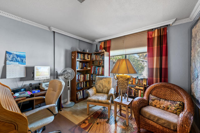18 Calle De Las Nubes, Palm Springs CA: https://media.crmls.org/mediaz/de7192ee-118c-48af-b25f-774a64a27252.jpg