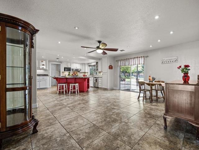 5419 Elliott Avenue, Atwater CA: https://media.crmls.org/mediaz/de71be99-6546-481c-9223-c65f44e44e2c.jpg
