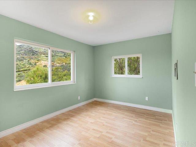 10071 Gomez Creek Road, Fallbrook CA: https://media.crmls.org/mediaz/de721c5d-8f14-49e0-827f-69255482cafc.jpg